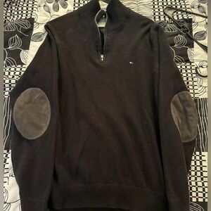 Tommy Hilfiger Black Quarter Zip (Size Large)